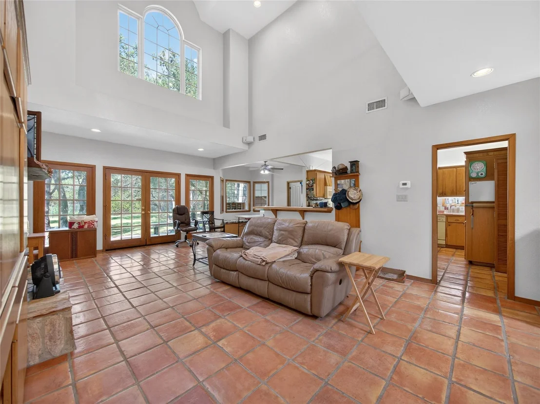 Photo of 613 Breakaway RD