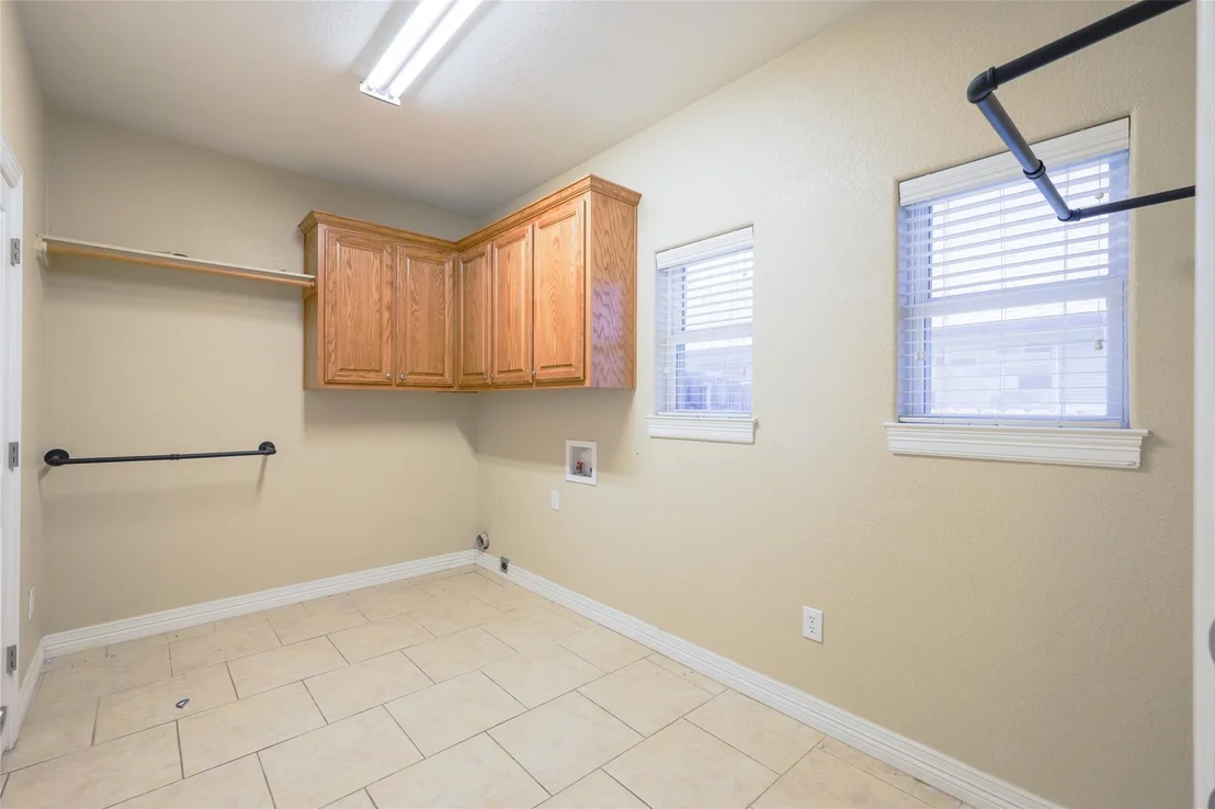 Photo of 100 Magan LN