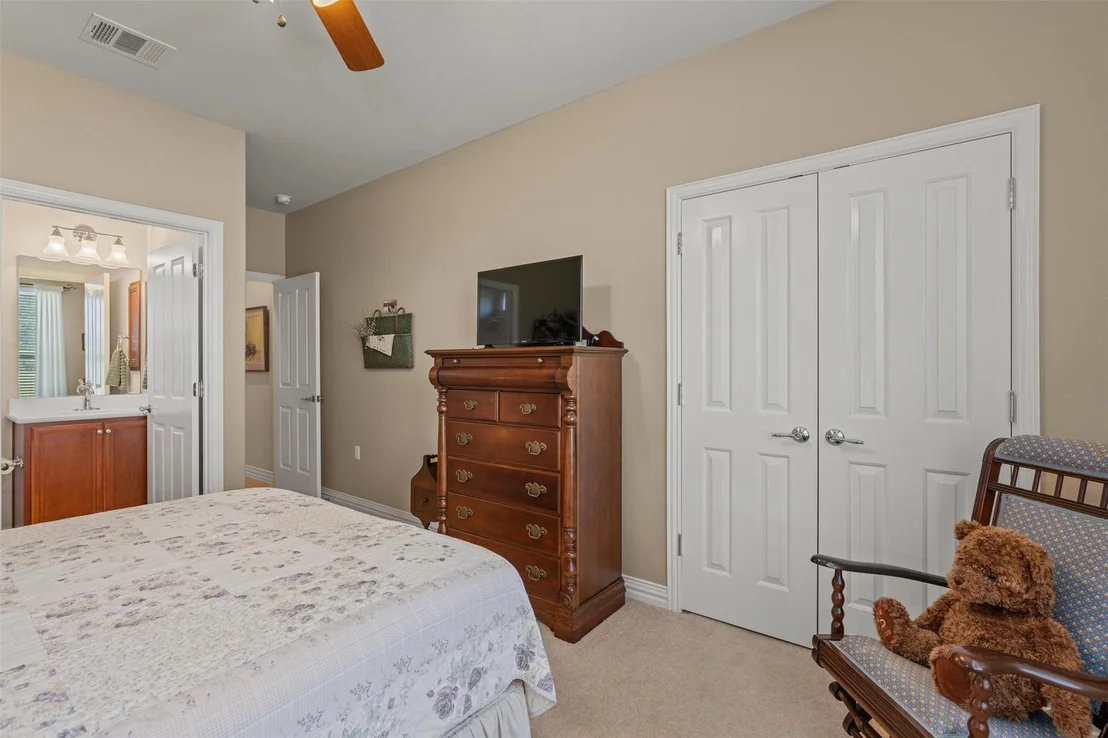 Photo of 200 Apache Mountain LN