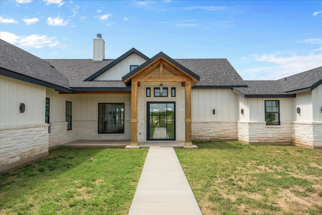 Photo of 1754 County Road 146 RD