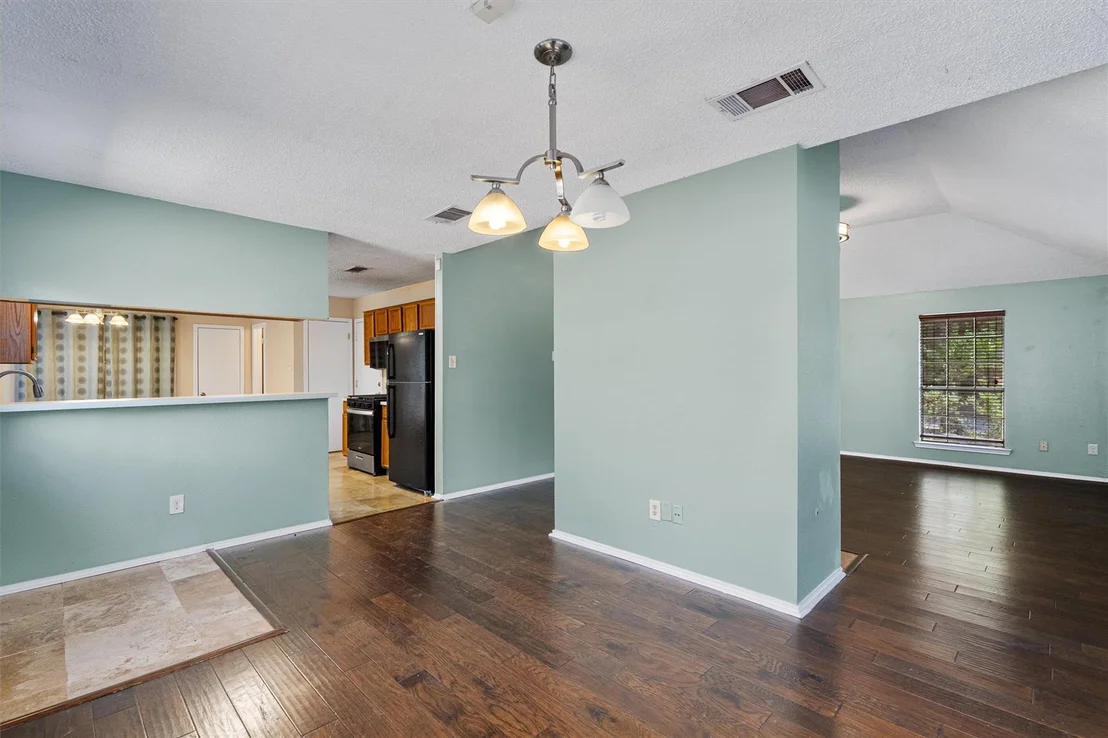 Photo of 4700 Fallenash DR