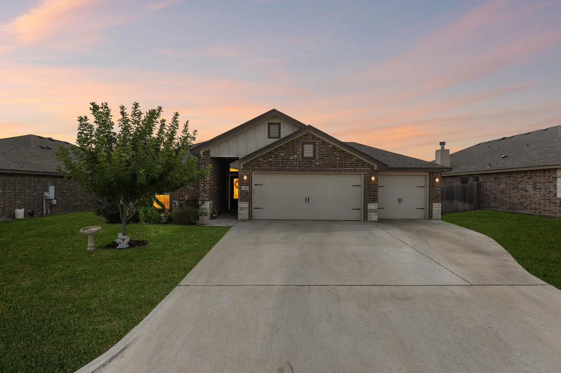 Photo of 3317 James Ridge DR