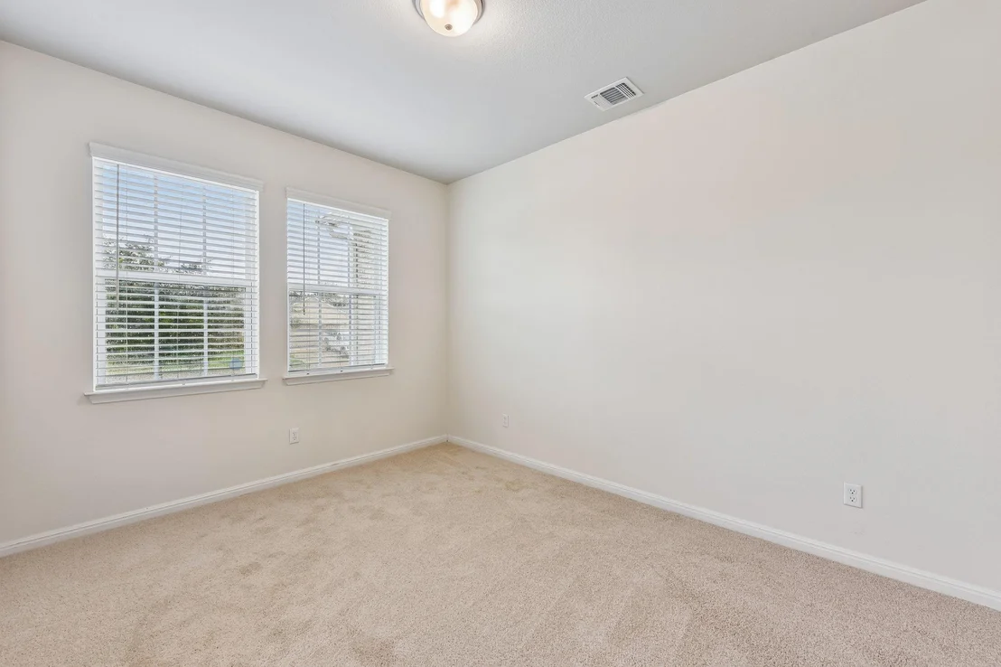 Photo of 128 Lacey Oak LOOP