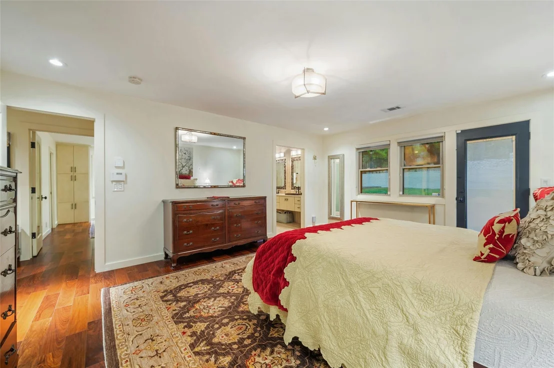 Photo of 6108 Highlandale DR