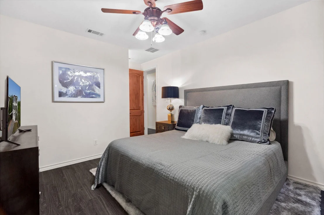 Photo of 8117 Joy RD