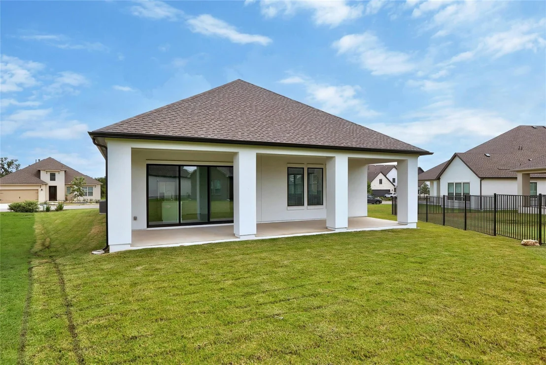 Photo of 213 Oakley PASS