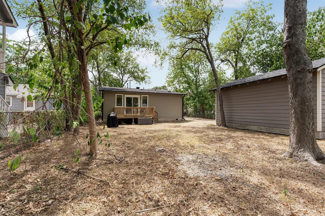Photo of 500 Denson DR