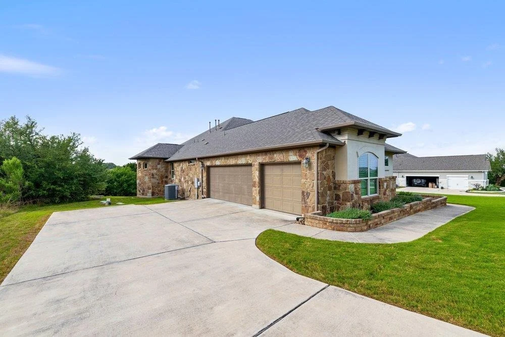 Photo of 1177 Bluff Woods DR