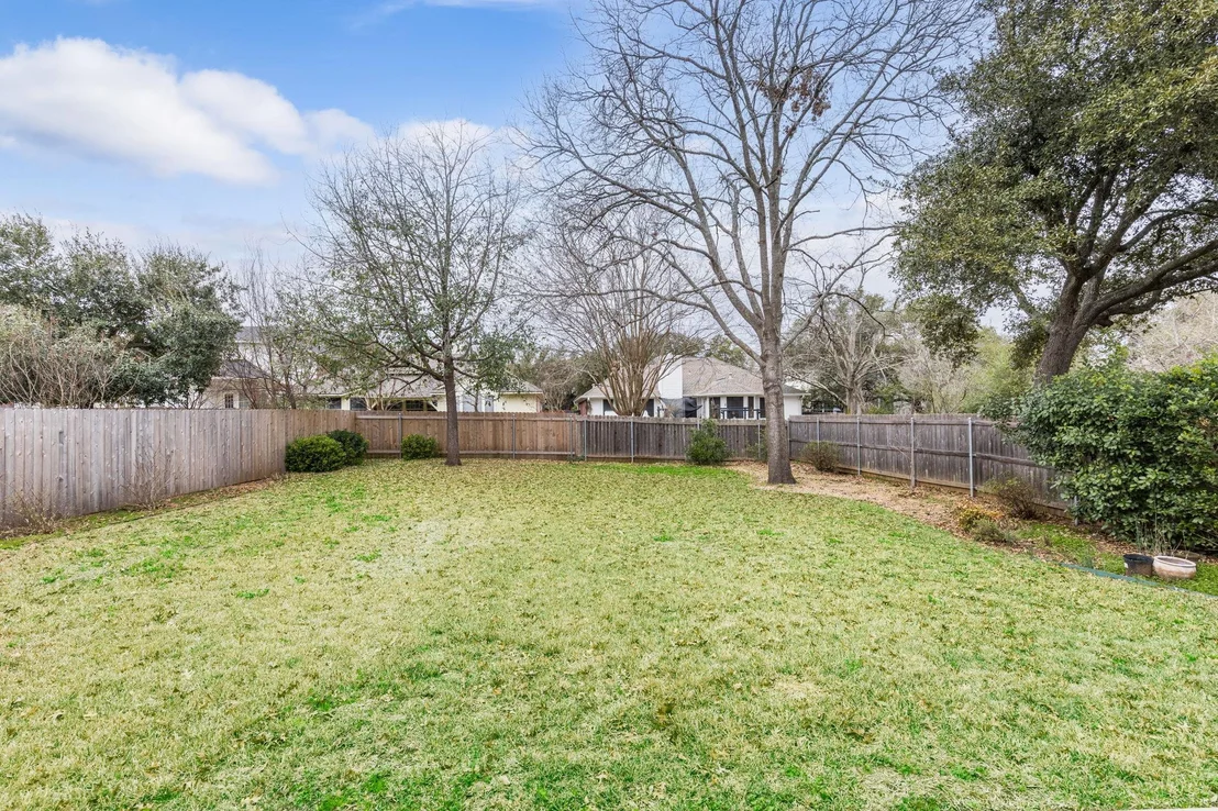 Photo of 6639 Ruxton LN