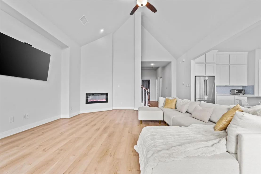 Photo of 1412 Scenic Oaks DR