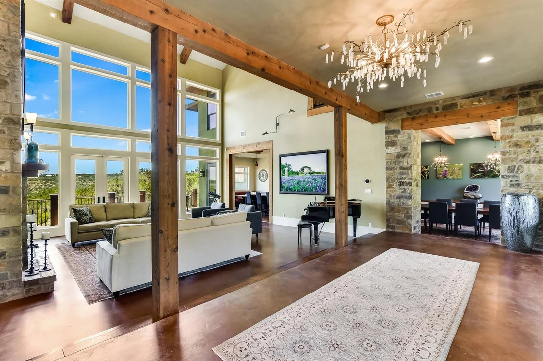 Photo of 400 Hillview RD