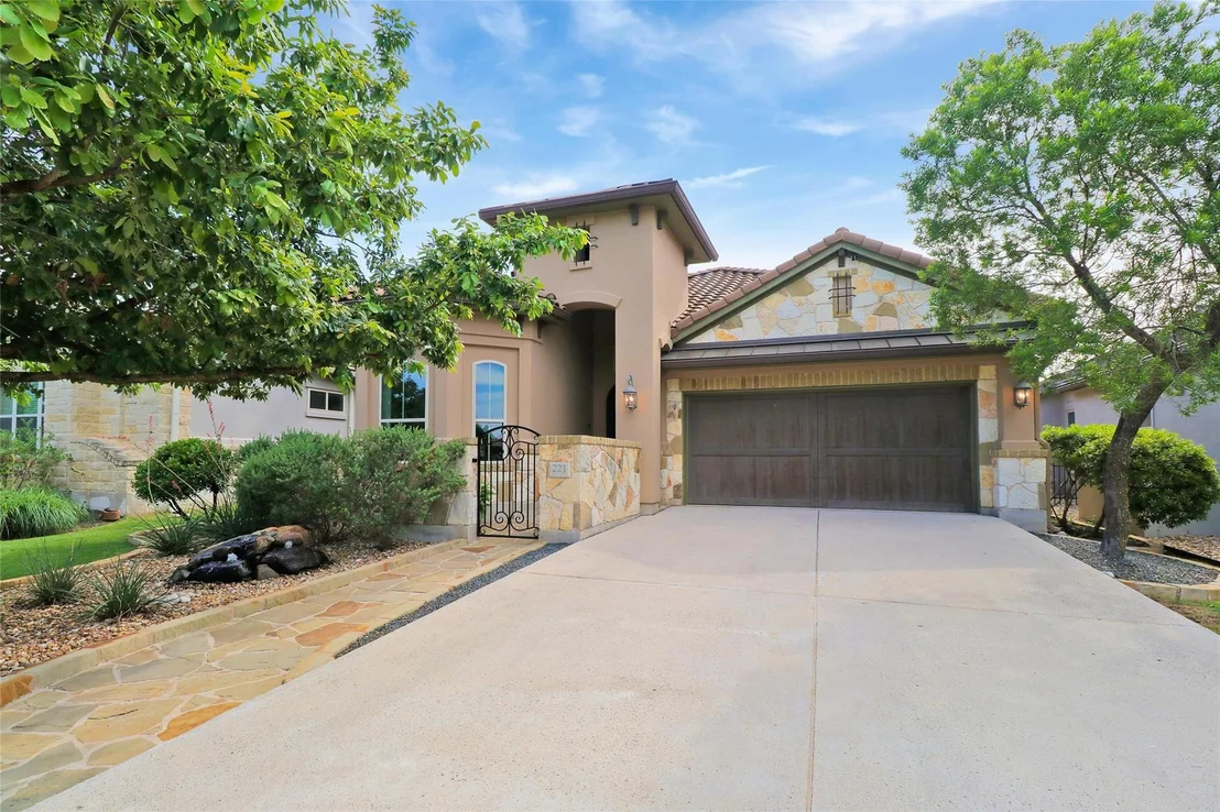 Photo of 221 Indigo LN