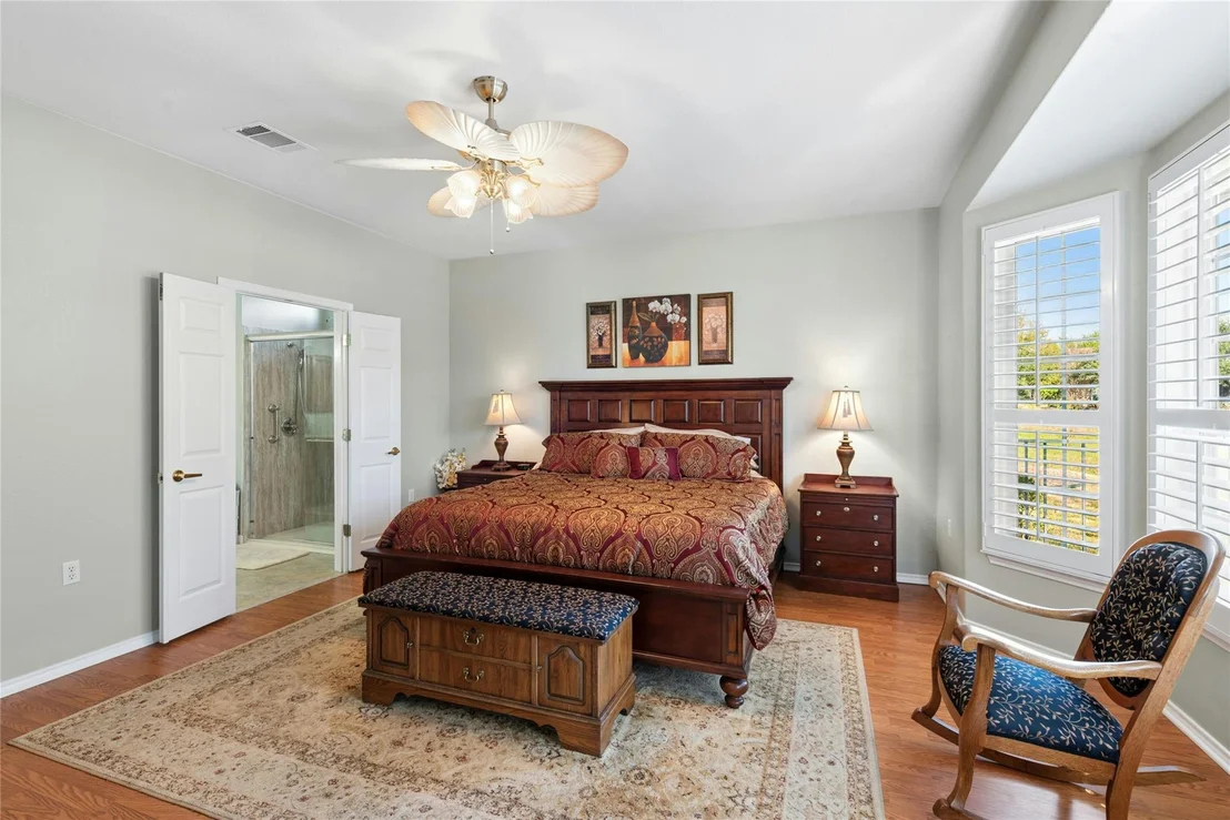 Photo of 213 Crockett LOOP