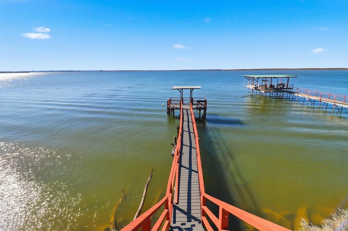 Photo of 919 Lakeshore LOOP