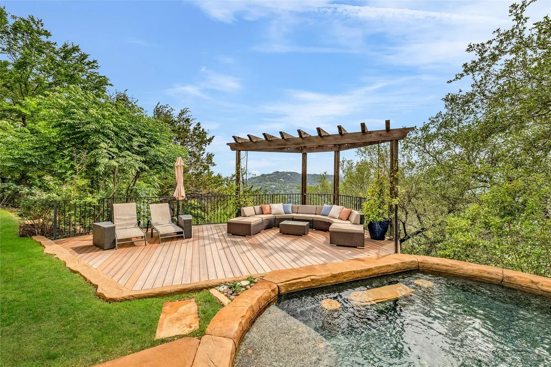 Photo of 1710 Mount Larson RD