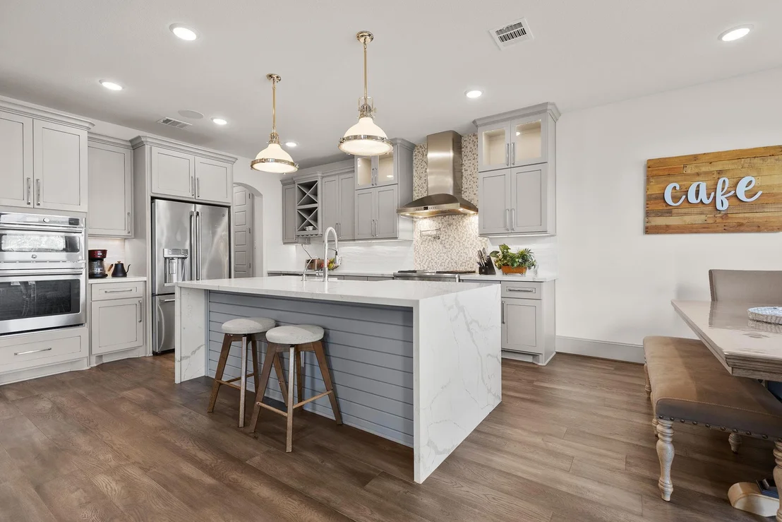 Photo of 109 Leon LOOP