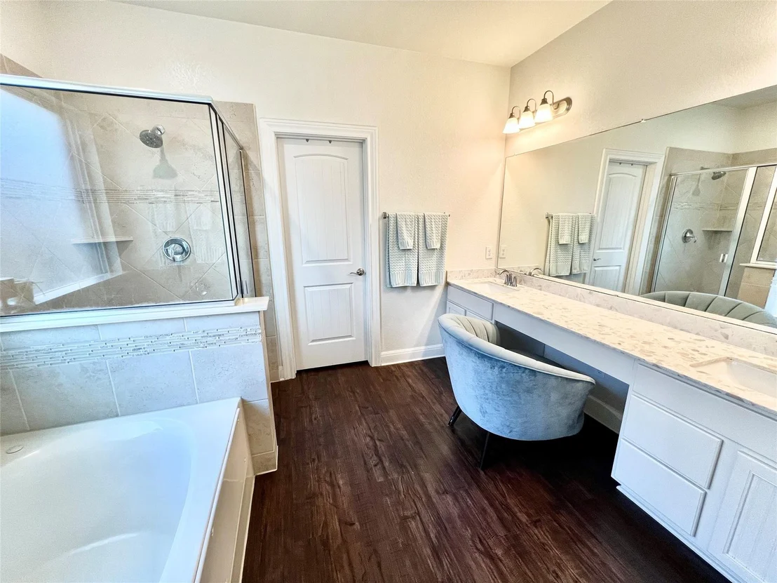 Photo of 504 Sheepshank DR