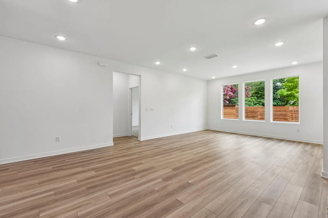 Photo of 310 Romans RD