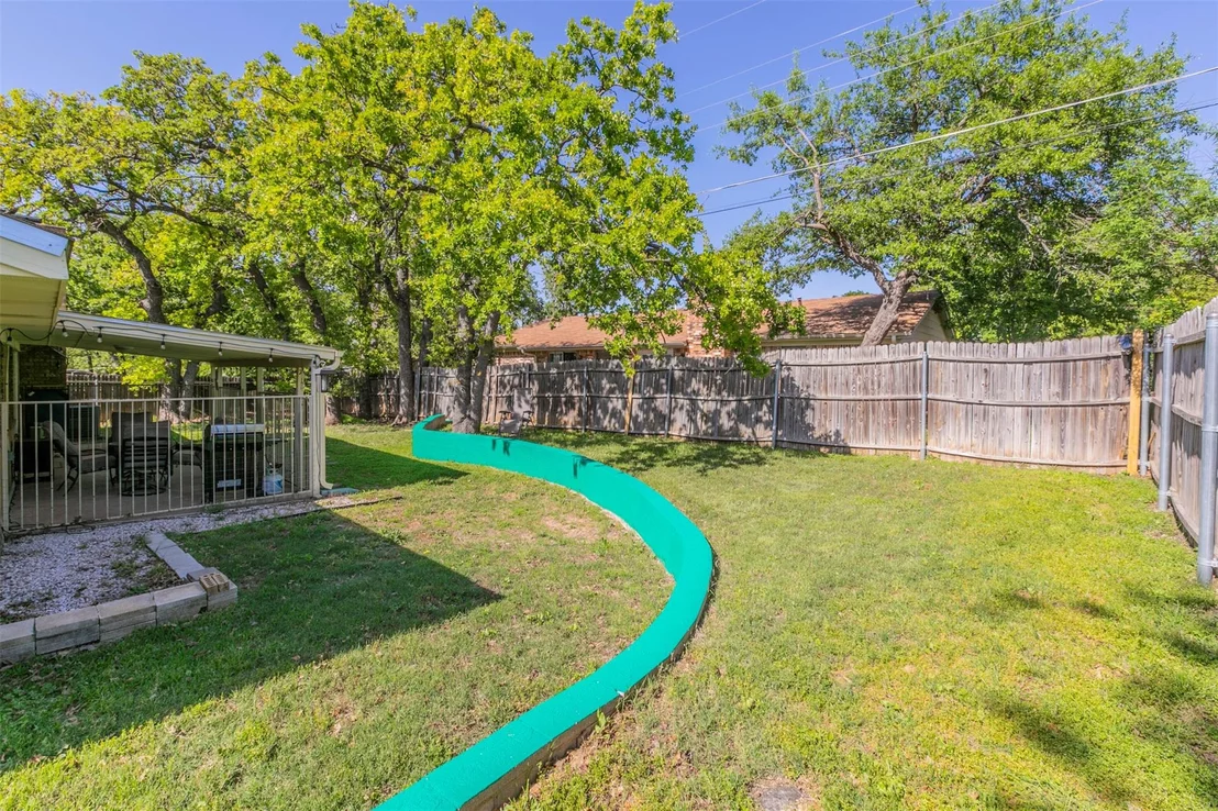 Photo of 605 Manning DR