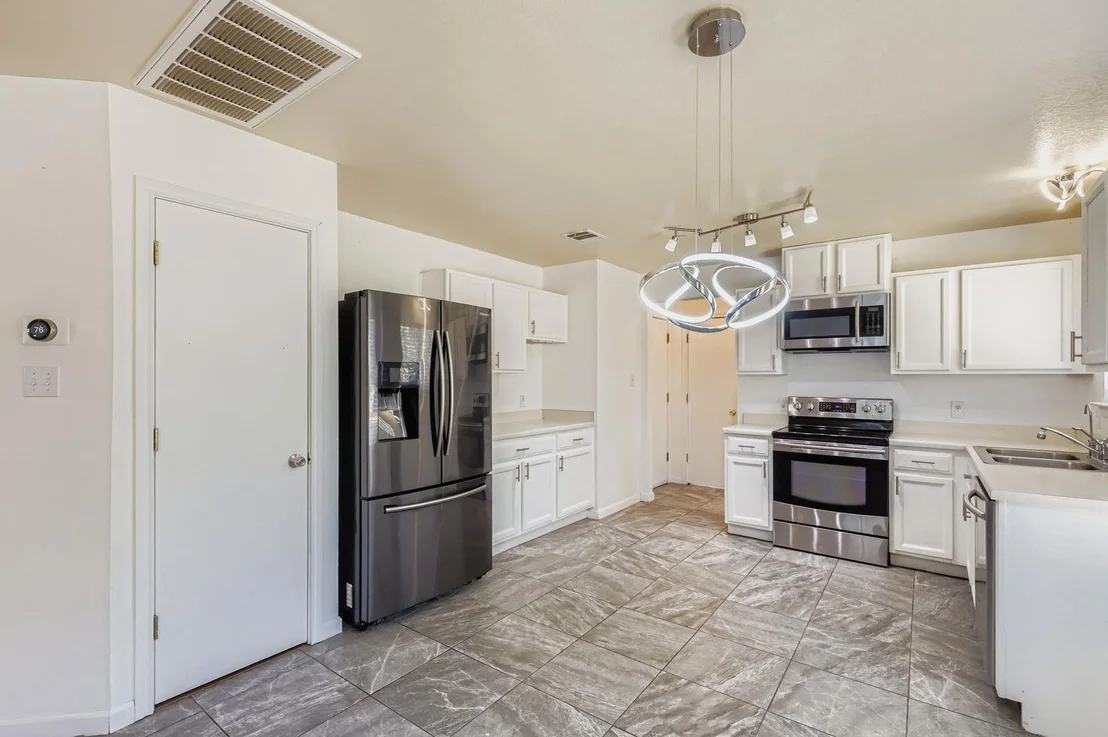 Photo of 411 Meadow Park DR