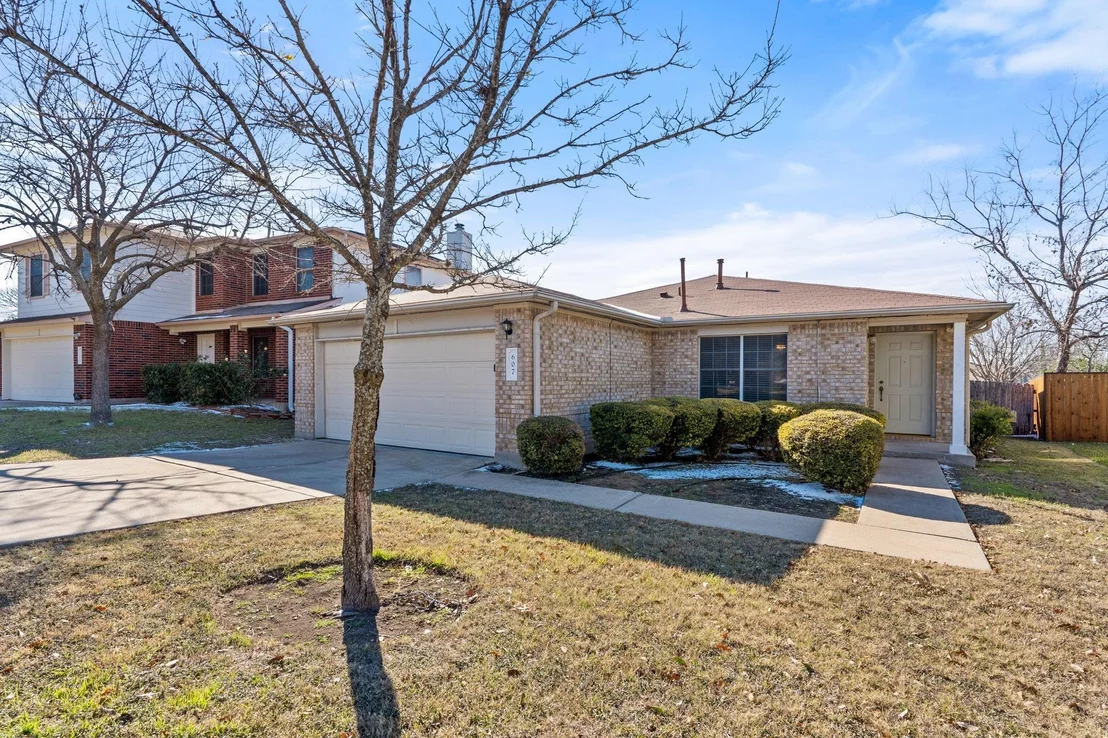 Photo of 607 Quincy DR