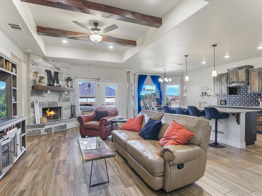 Photo of 345 Western Sky TRL