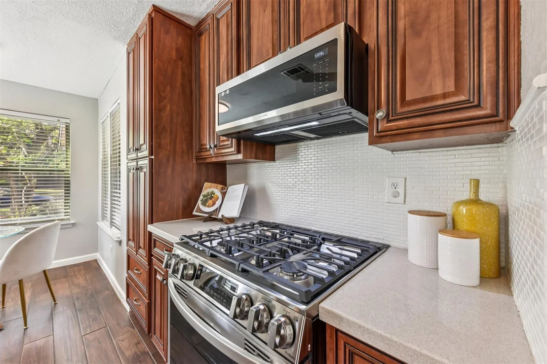 Photo of 4910 Pelham DR