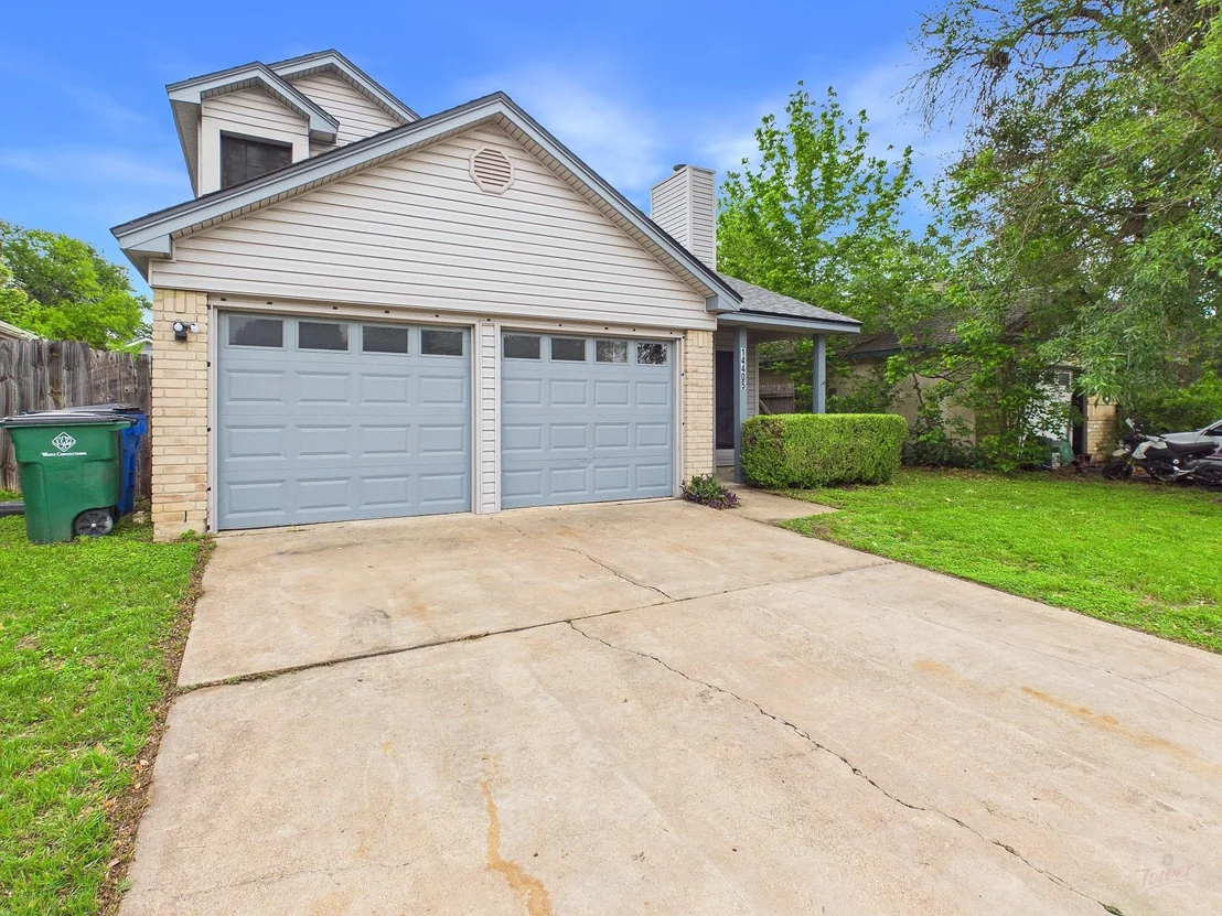 Photo of 14405 Tiffer LN