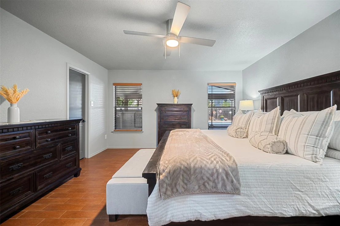 Photo of 5504 Alomar CV