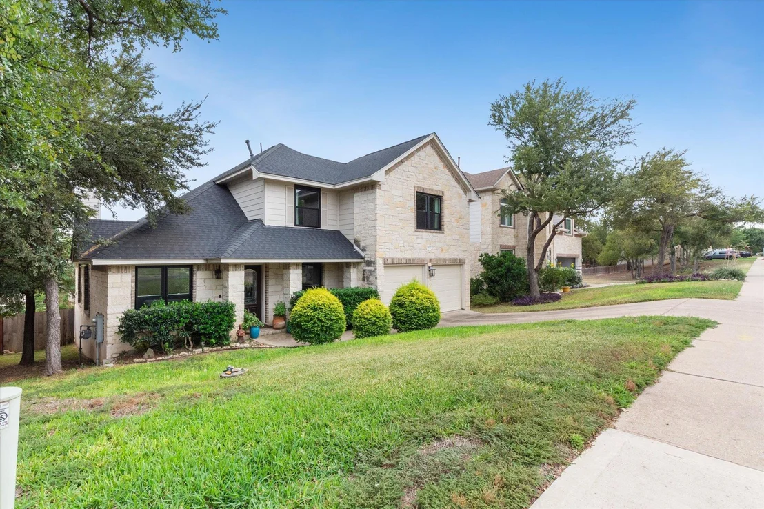 Photo of 3837 Laurel Ridge DR