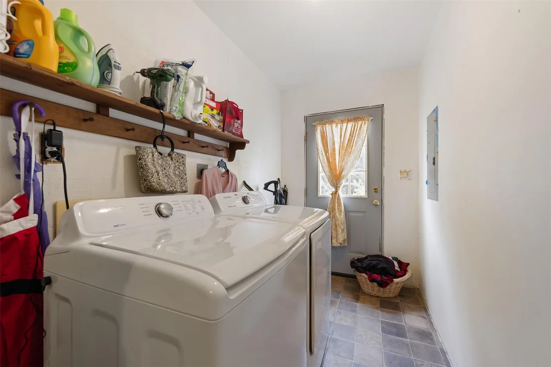 Photo of 351 County Road 326