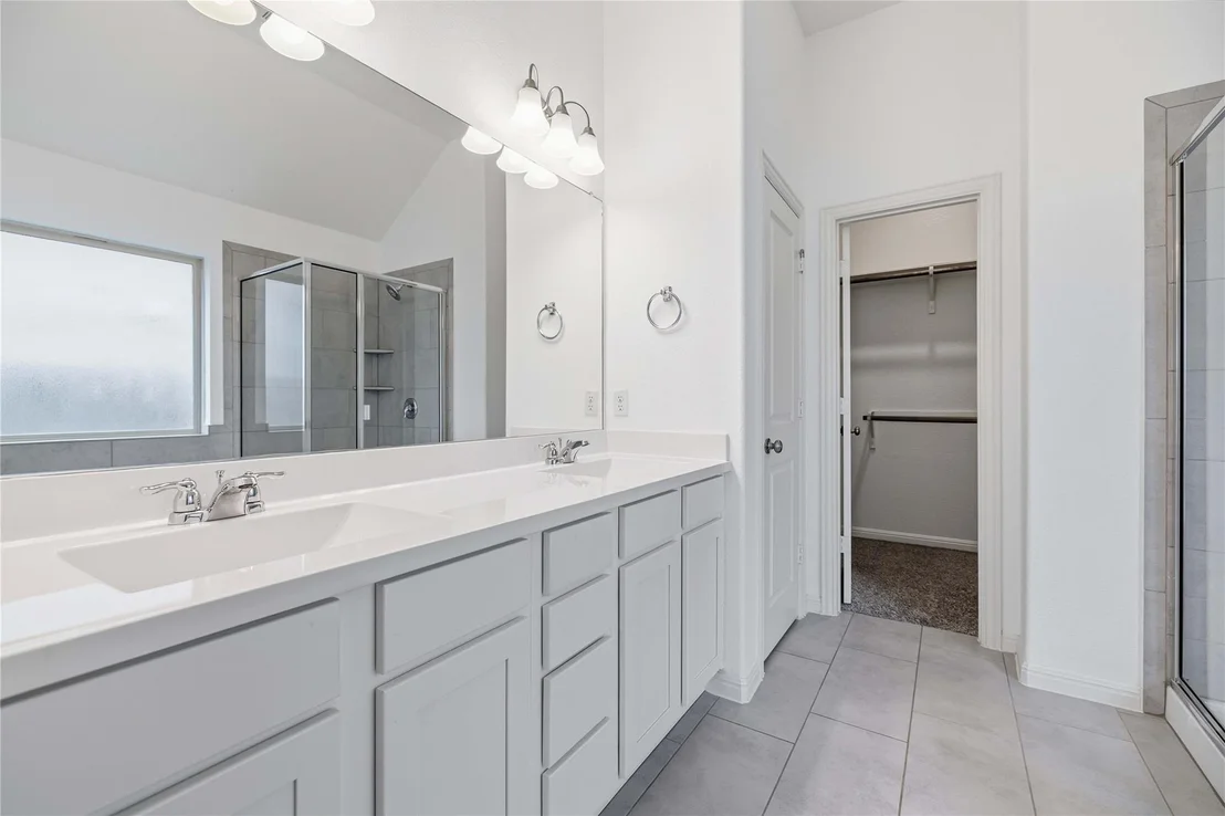 Photo of 707 Allende BND