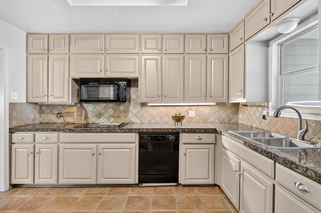 Photo of 4702 Chiappero TRL