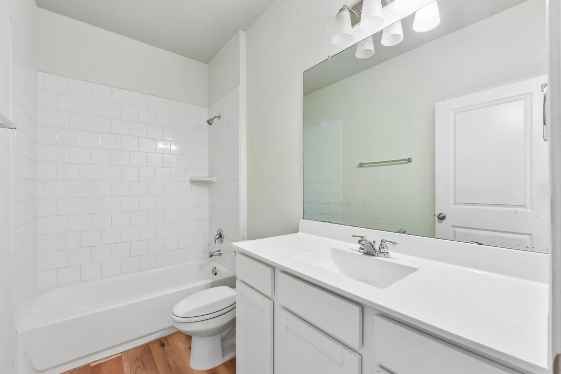 Photo of 128 Lacey Oak LOOP