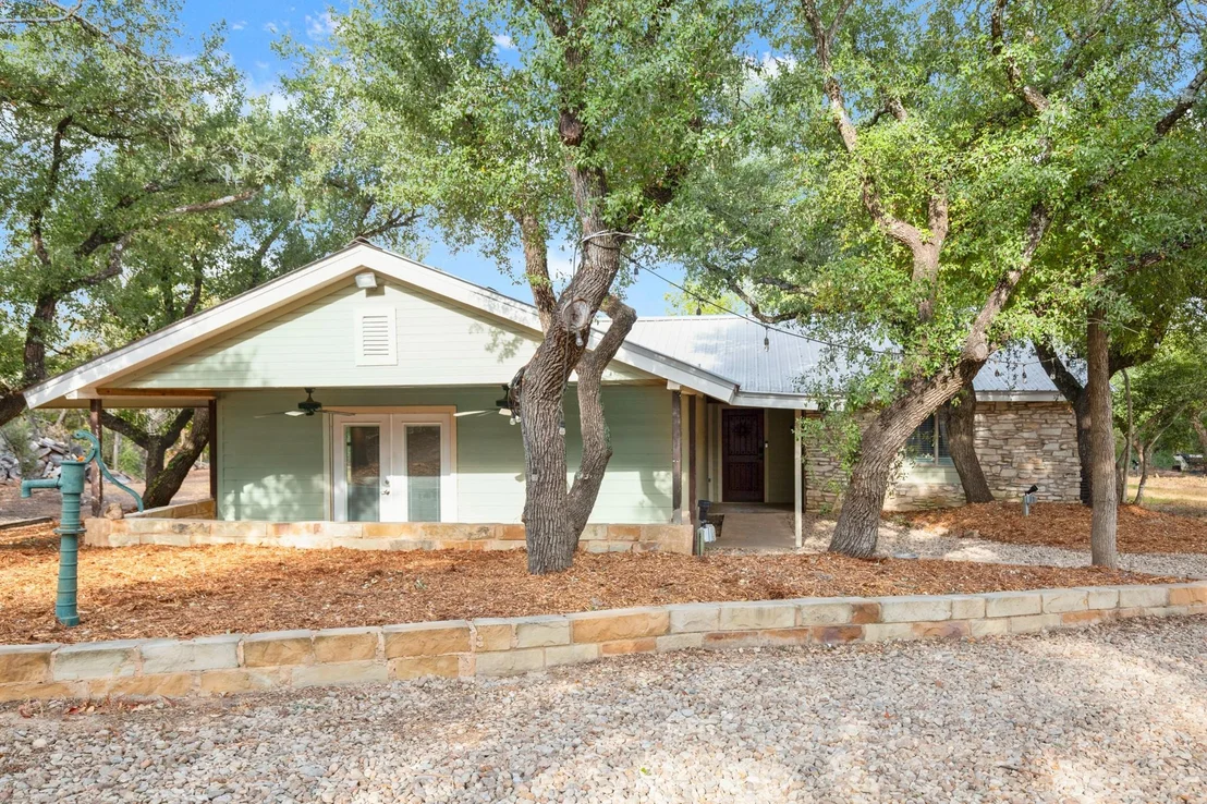 Photo of 10204 Oak Grove CIR