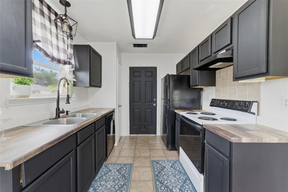 Photo of 2709 Timberline DR