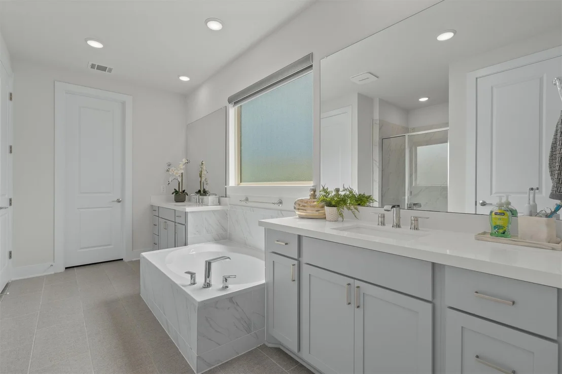 Photo of 5363 Orsini BLFS
