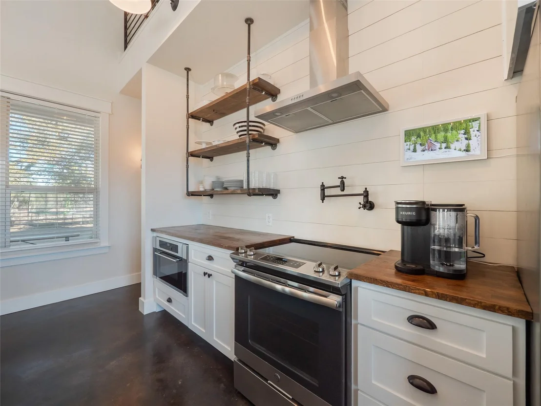 Photo of 161 Paintbrush LN