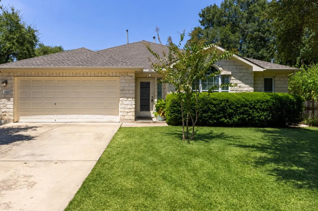 Photo of 1921 Rutherford DR