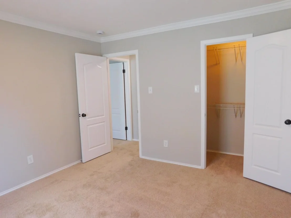 Photo of 1411 Encino DR