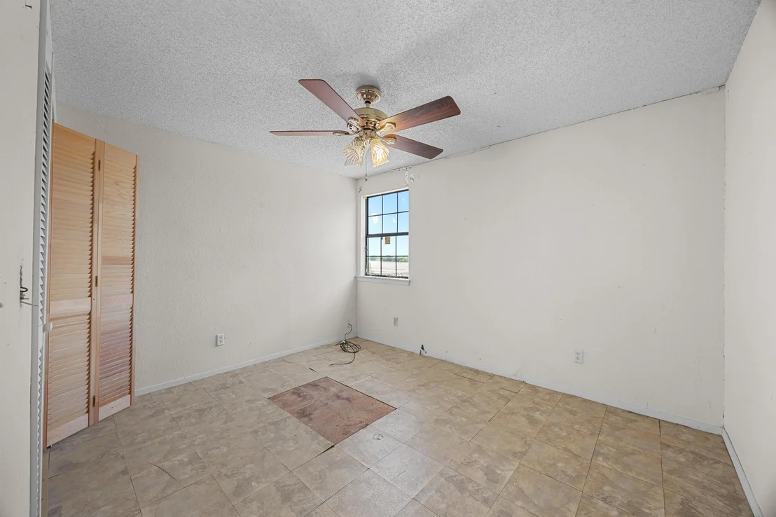 Photo of 1201 Green Acres