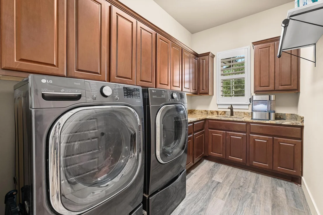 Photo of 337 Golden Eagle LN