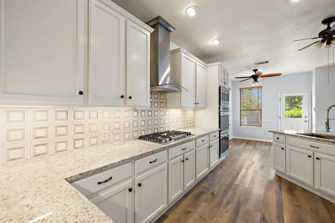Photo of 16019 Dark LN