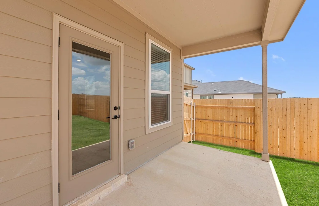 Photo of 596 Rubber Tree WAY