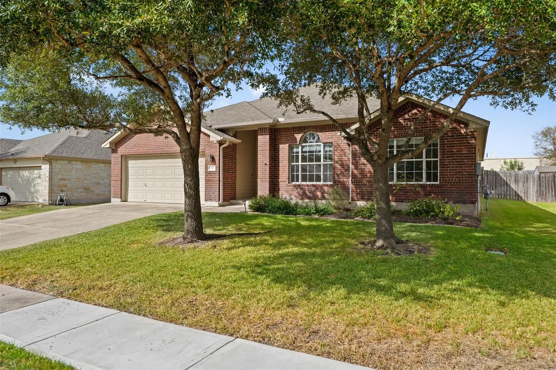 Photo of 912 Abbeyglen Castle DR
