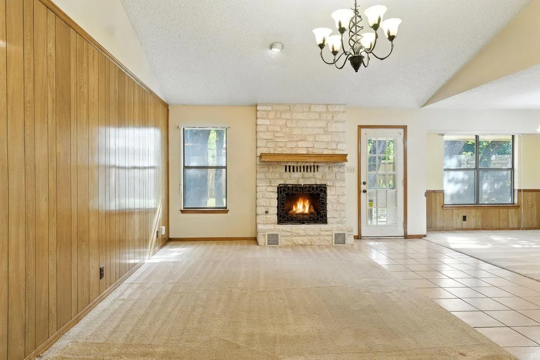 Photo of 303 Woodstone DR