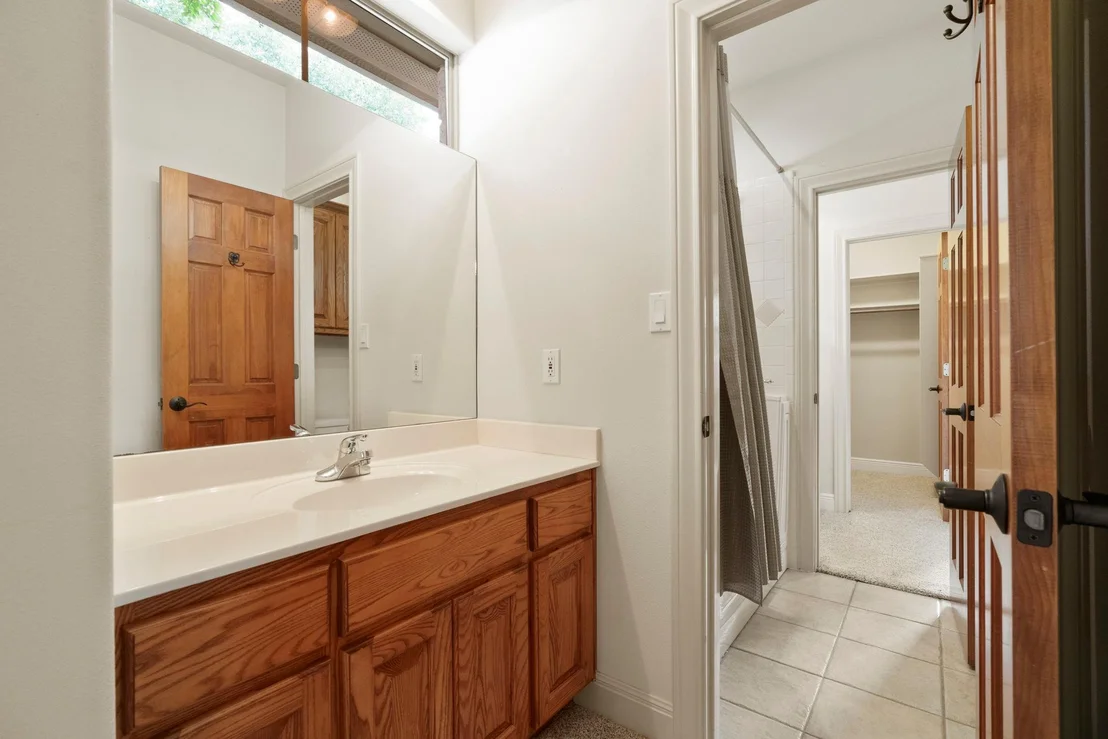 Photo of 111 River Chase BLVD