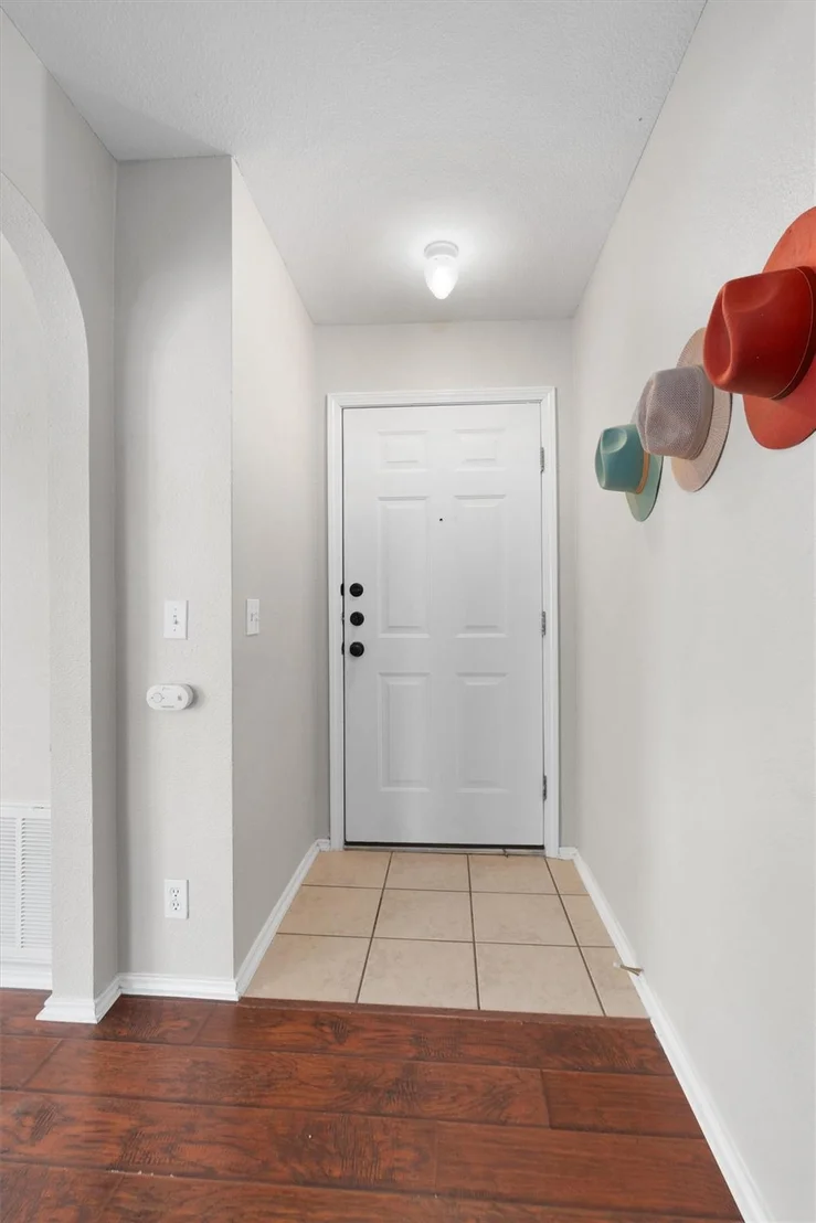 Photo of 512 Mitchell DR