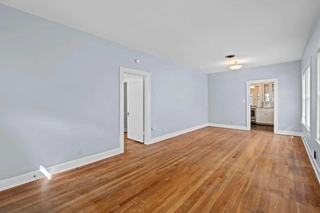 Photo of 3014 Hemphill PARK