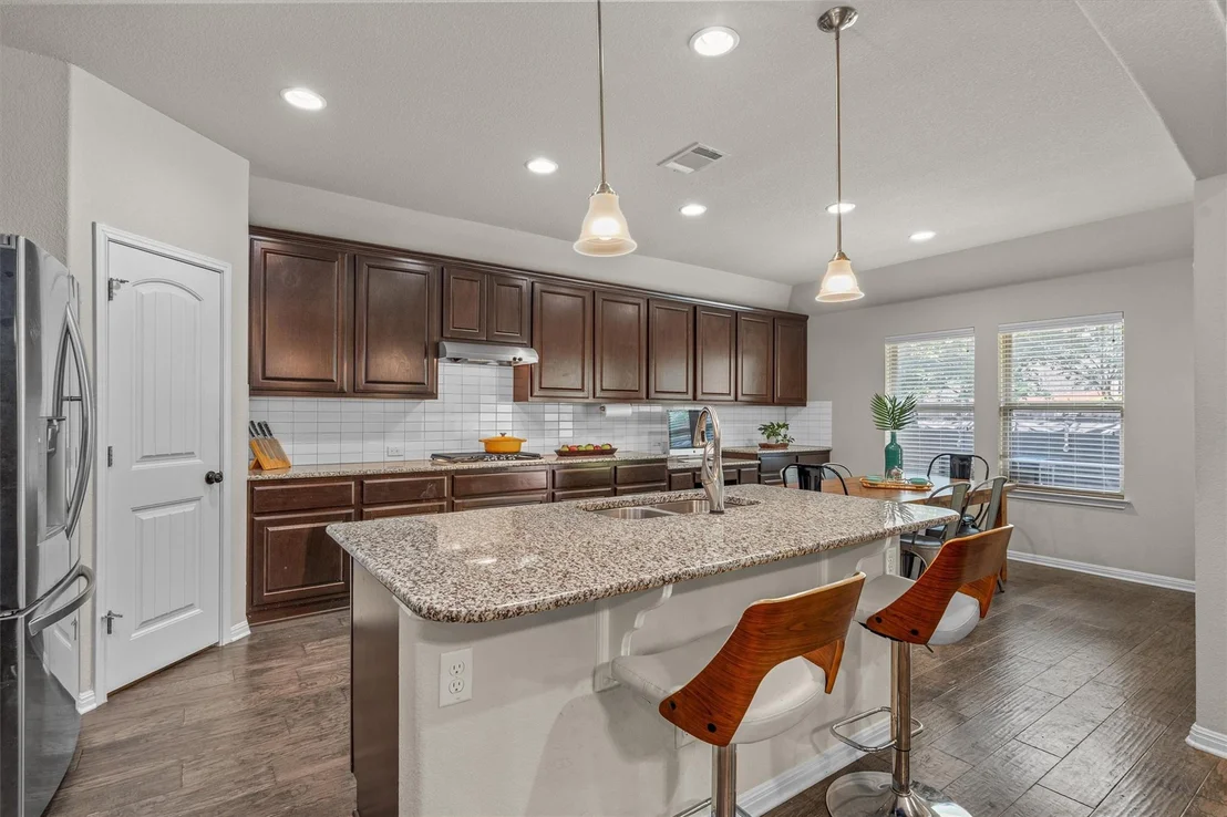 Photo of 2520 Weeping Beech LN